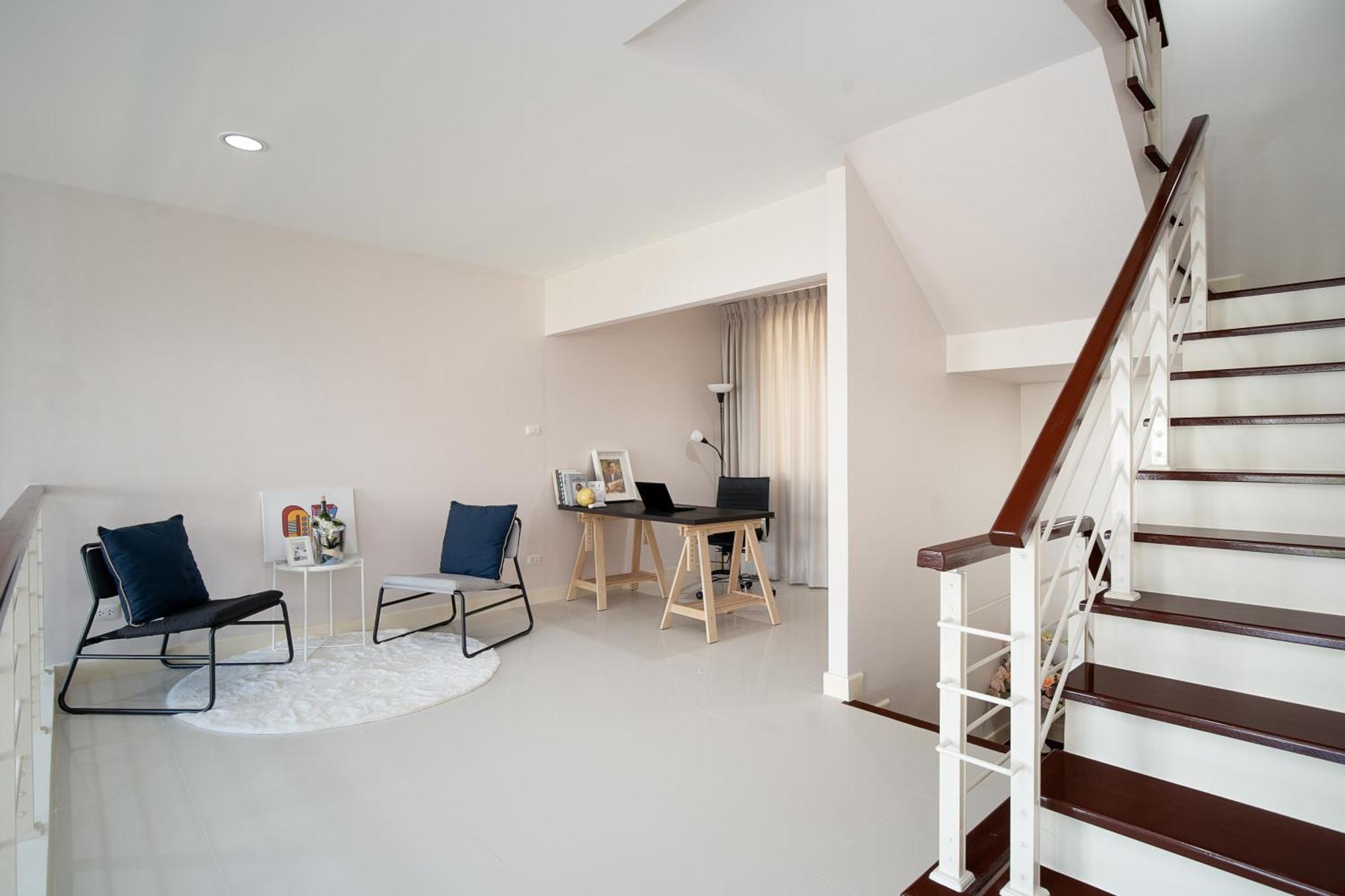 Latkrabangbishome Near Suvarnabhumi Airport ลาดกระบังบิซโฮม Vila Bangkok